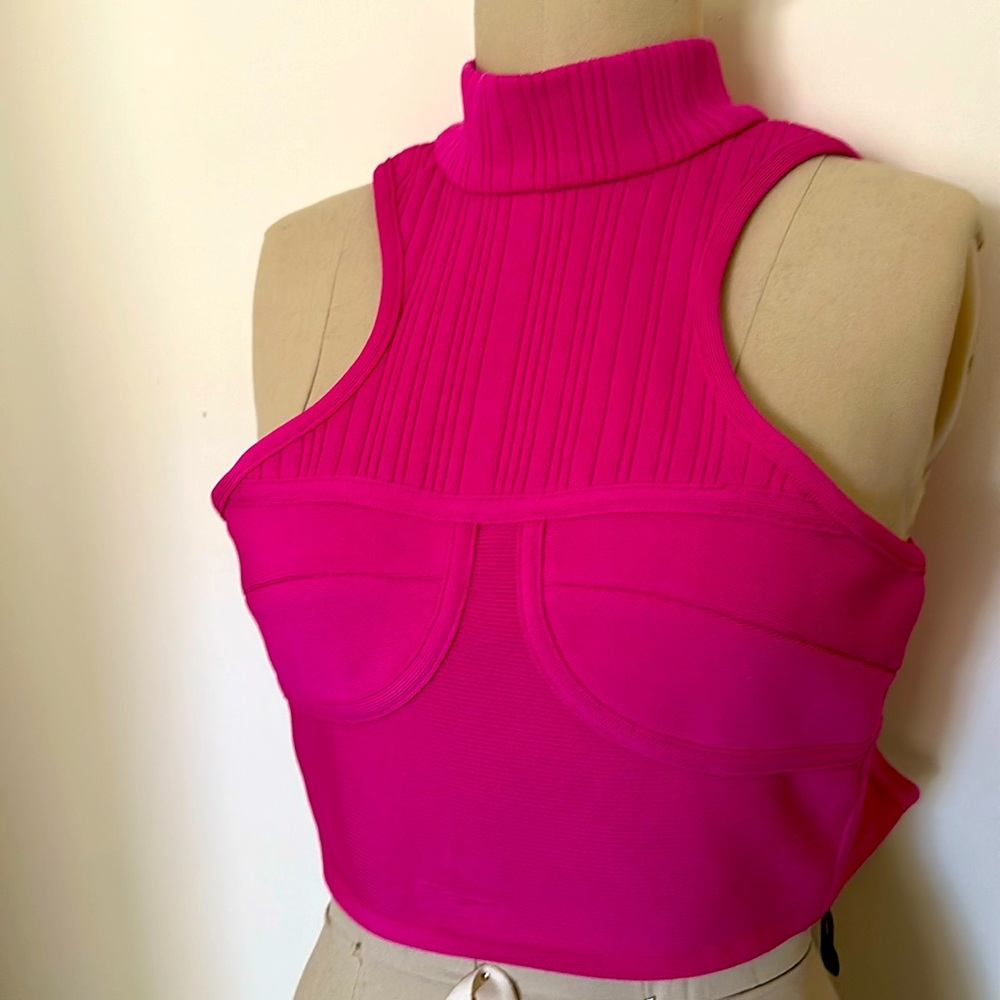 Sleeveless, night out Crop top